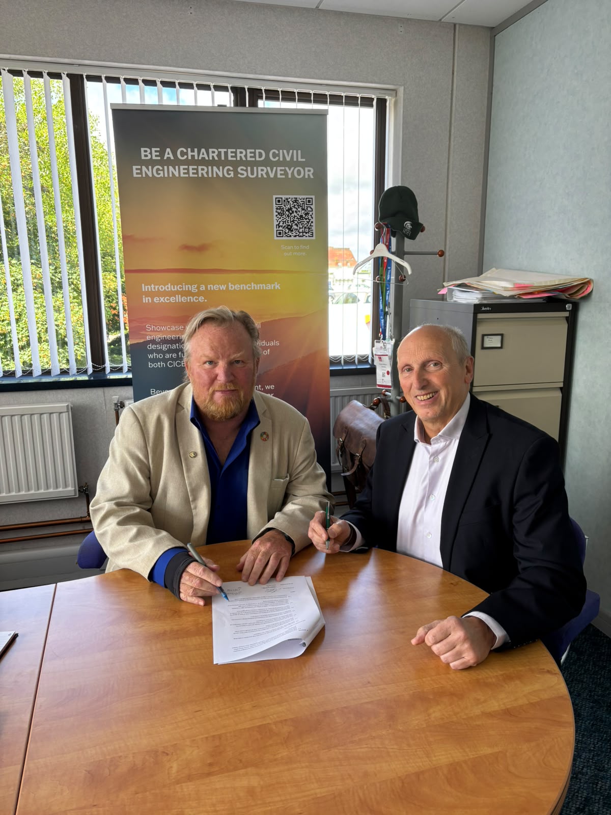 MOU signed between CICES and the Institute for Collaborative Working